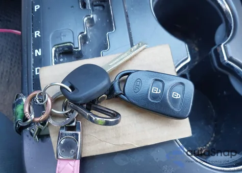 2012 Kia Sorento Lx из США, поврежденный, VIN 5XYKT3A63CG309349